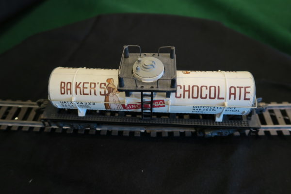 American Flyer Tank Car 24323 Bakers Chocolate - TrainDR